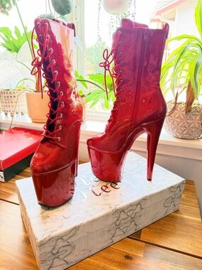 HELLA HEELS  Glitterati Platform Lace-Up Boots in Red